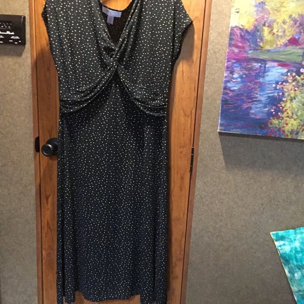 NWOT. Nine & Co by Nine West Women’s M Black and Dot Dress